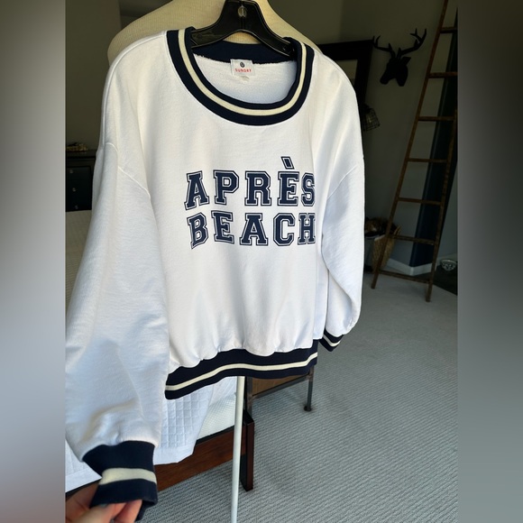 Sundry Tops - Sundry white and navy sweatshirt, size XL